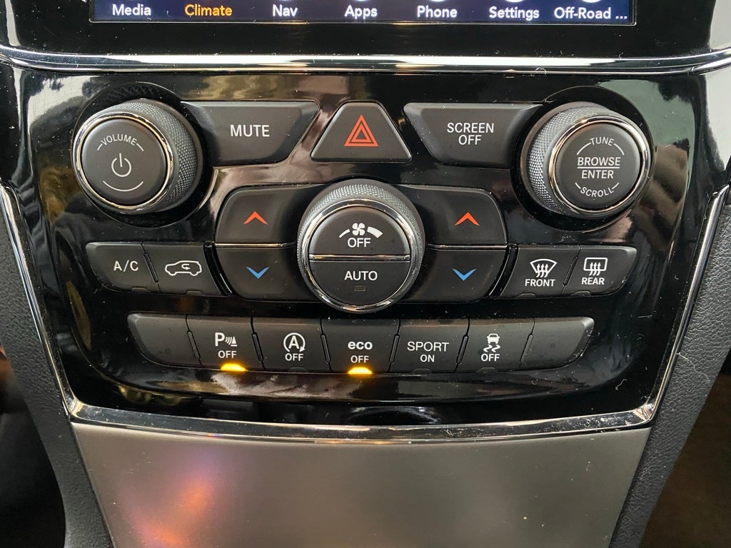 2020 Jeep Grand Cherokee Laredo E