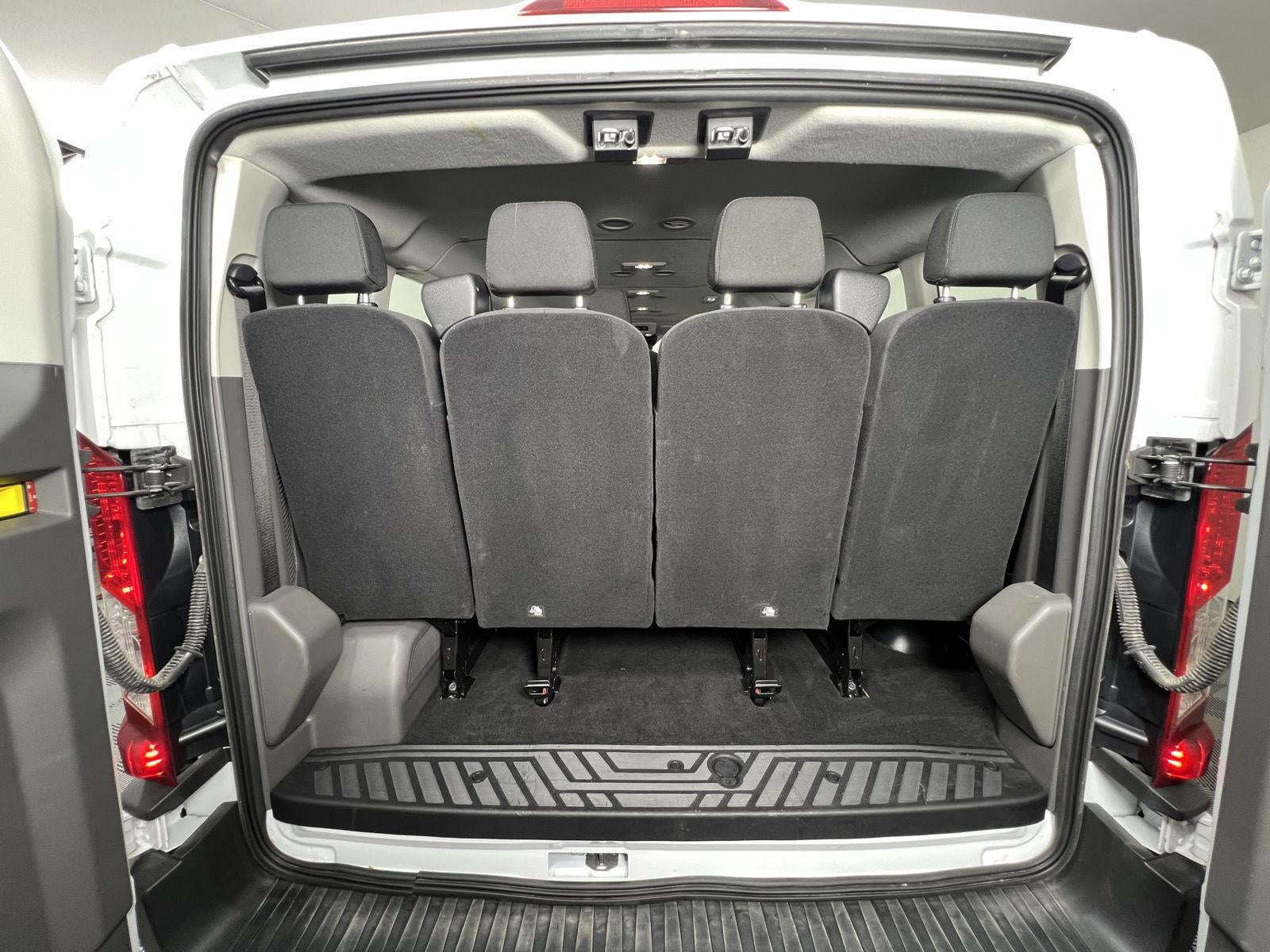 2026 Ford Transit Passenger Wagon XLT
