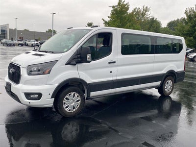 2026 Ford Transit Passenger Wagon XLT