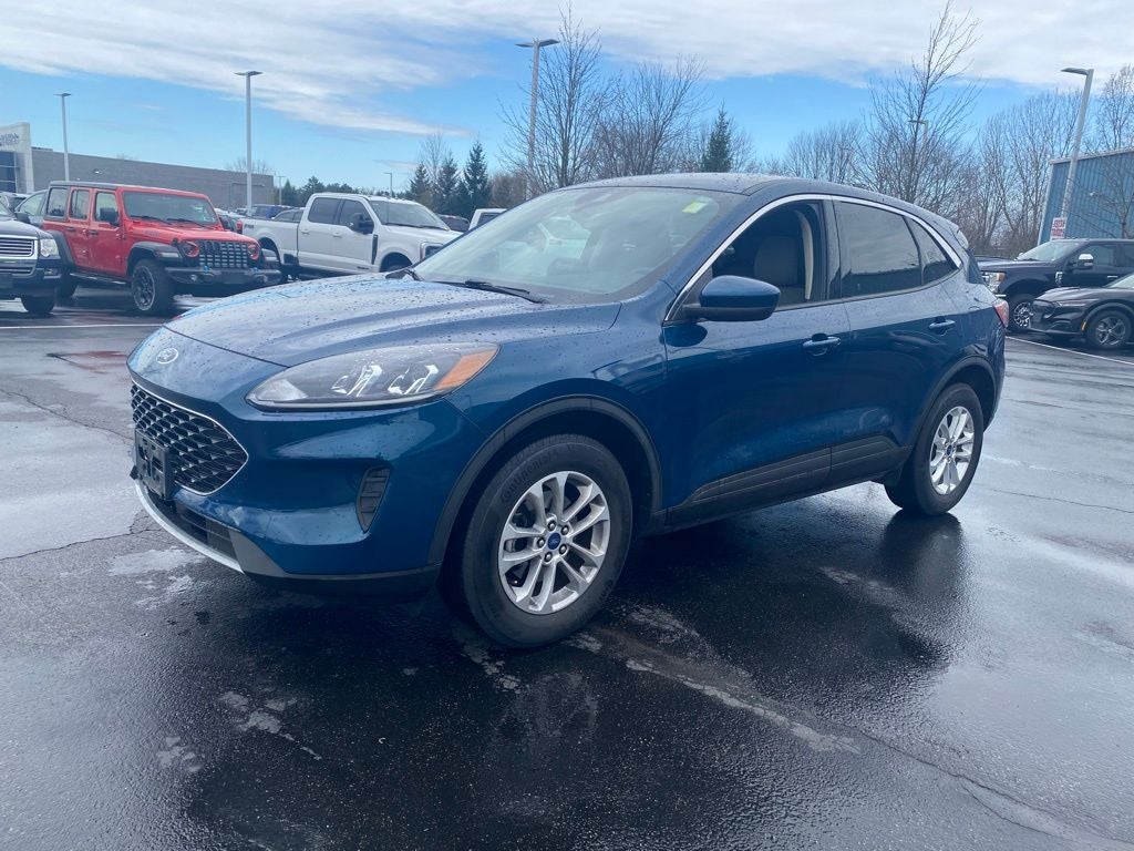 2020 Ford Escape SE