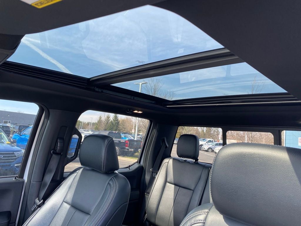 2022 Ford F-350SD Lariat