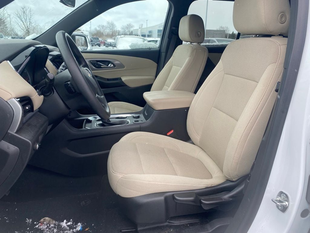 2023 Chevrolet Traverse LS