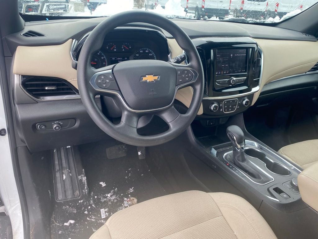 2023 Chevrolet Traverse LS