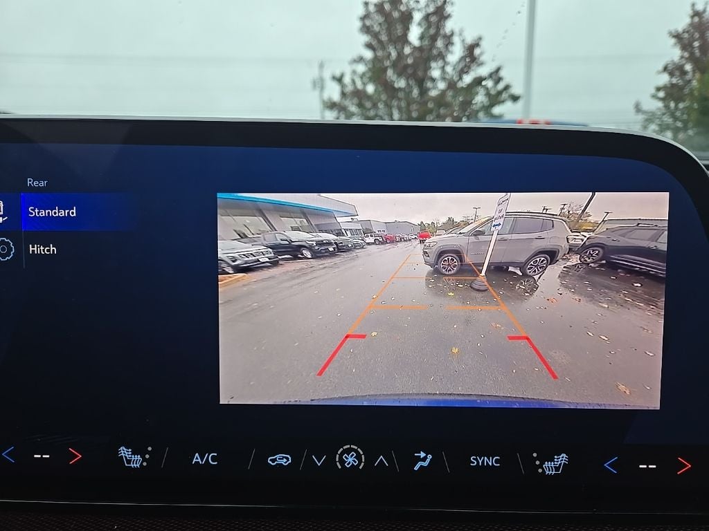 2025 Chevrolet Traverse Z71