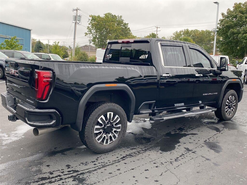 2025 GMC Sierra 2500HD Denali