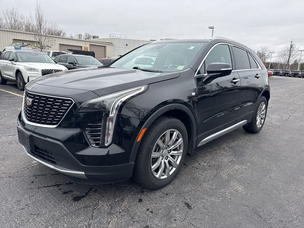 2023 Cadillac XT4 Premium Luxury