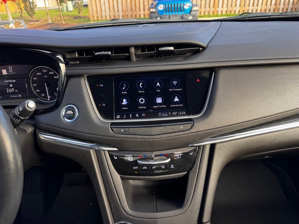 2022 Cadillac XT5 Premium Luxury