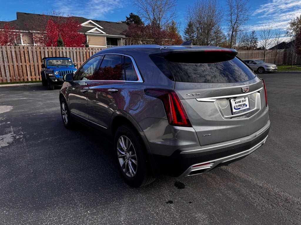 2022 Cadillac XT5 Premium Luxury