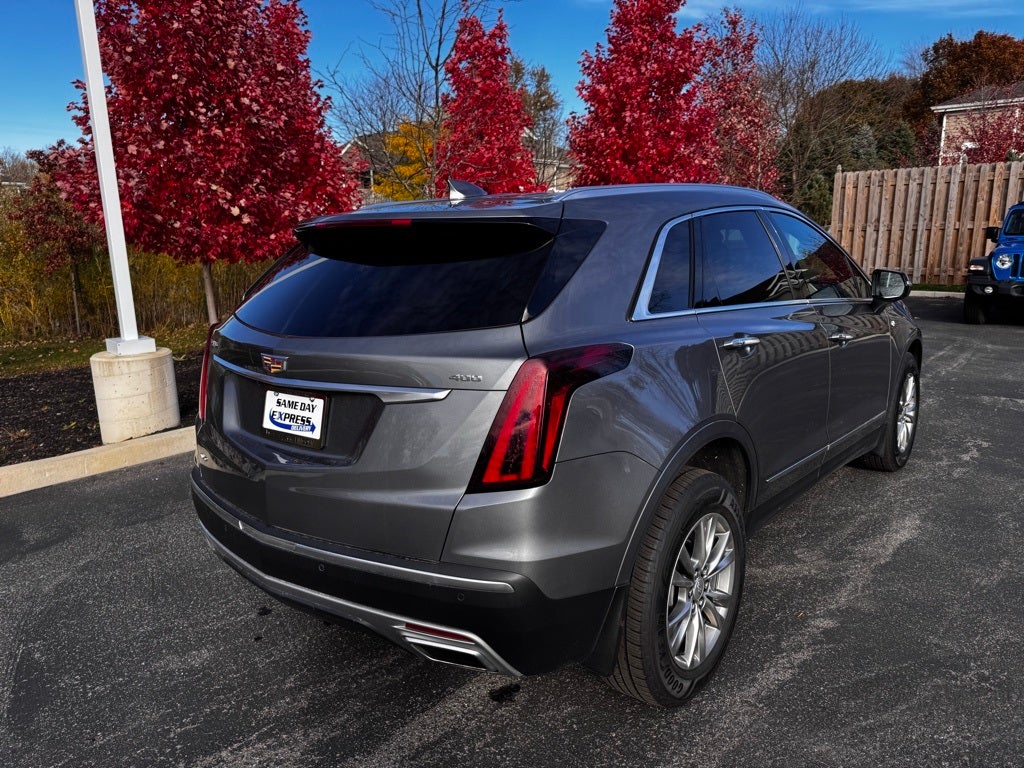 2022 Cadillac XT5 Premium Luxury