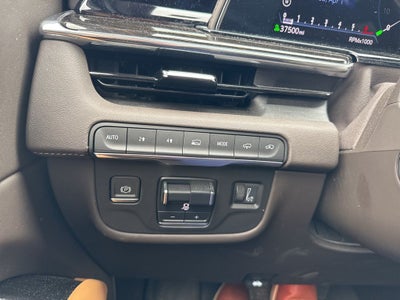 2023 Cadillac Escalade ESV Sport