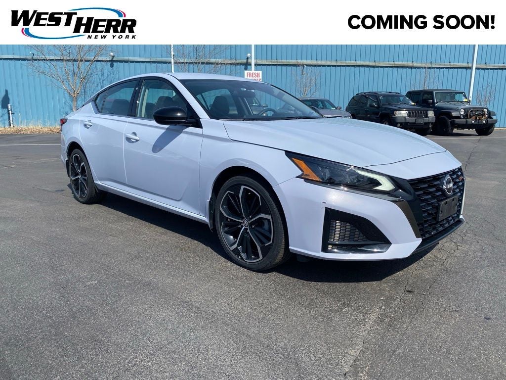 2023 Nissan Altima 2.5 SR