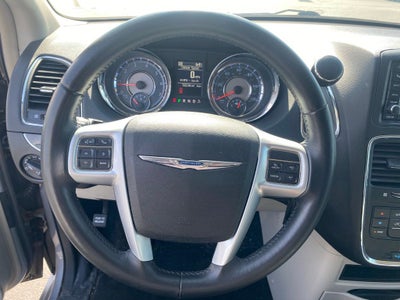 2013 Chrysler Town & Country Touring