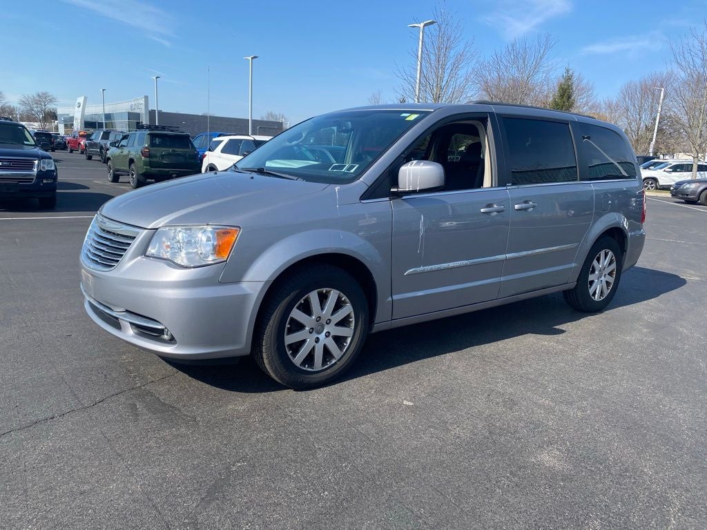 2013 Chrysler Town & Country Touring