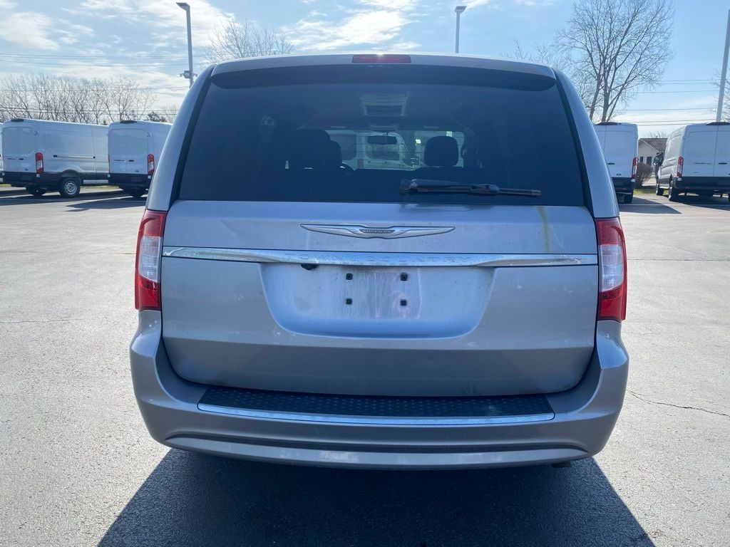 2013 Chrysler Town & Country Touring
