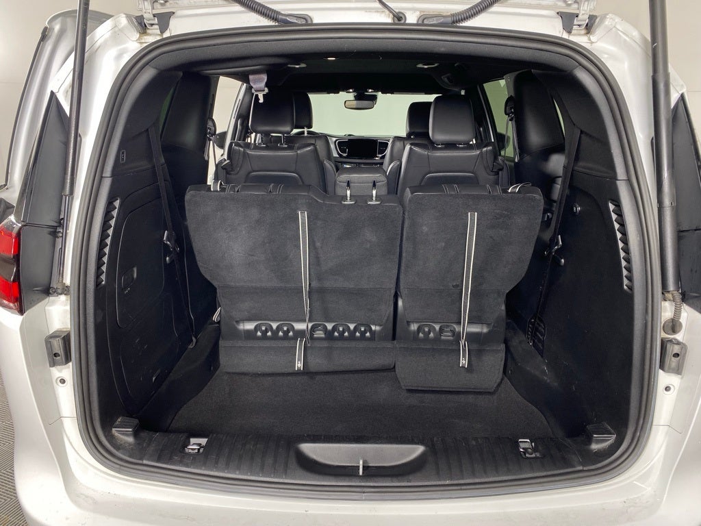 2022 Chrysler Pacifica Hybrid Touring L