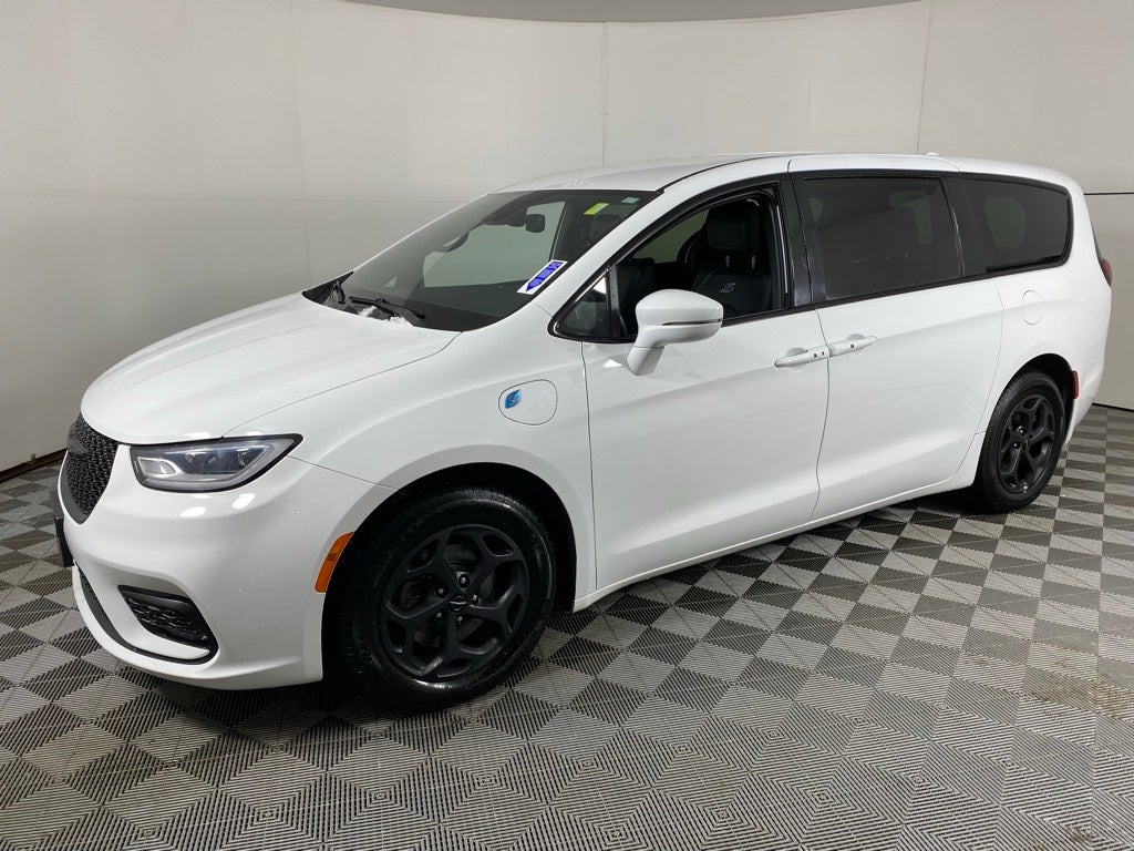 2022 Chrysler Pacifica Hybrid Touring L