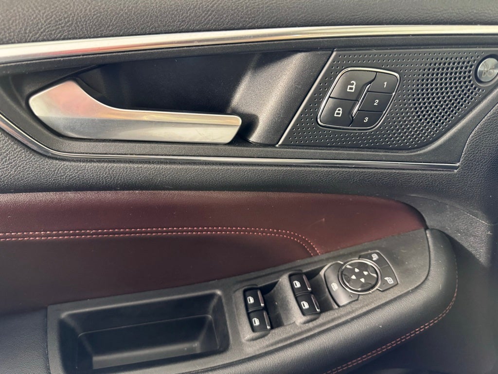 2021 Ford Edge Titanium