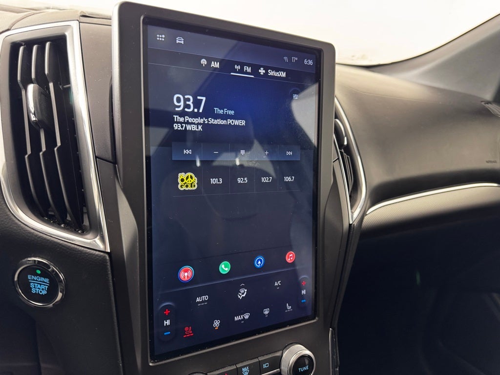 2021 Ford Edge Titanium