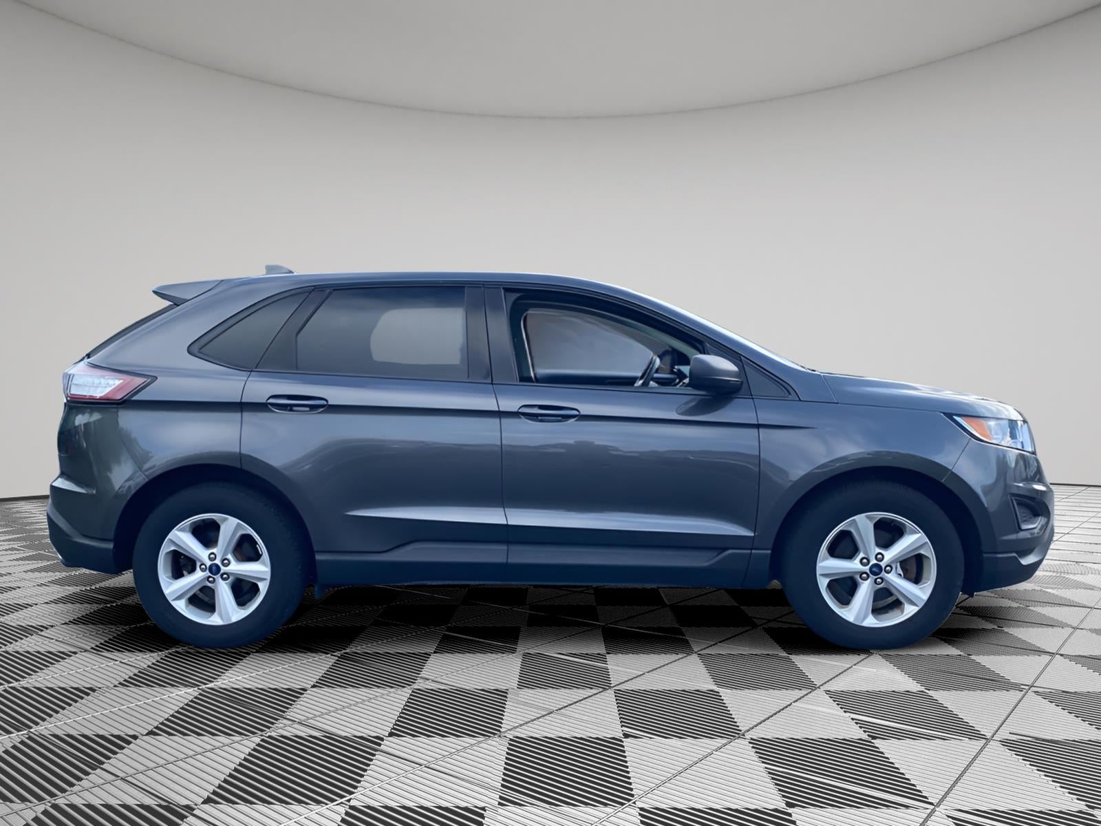 2015 Ford Edge SE
