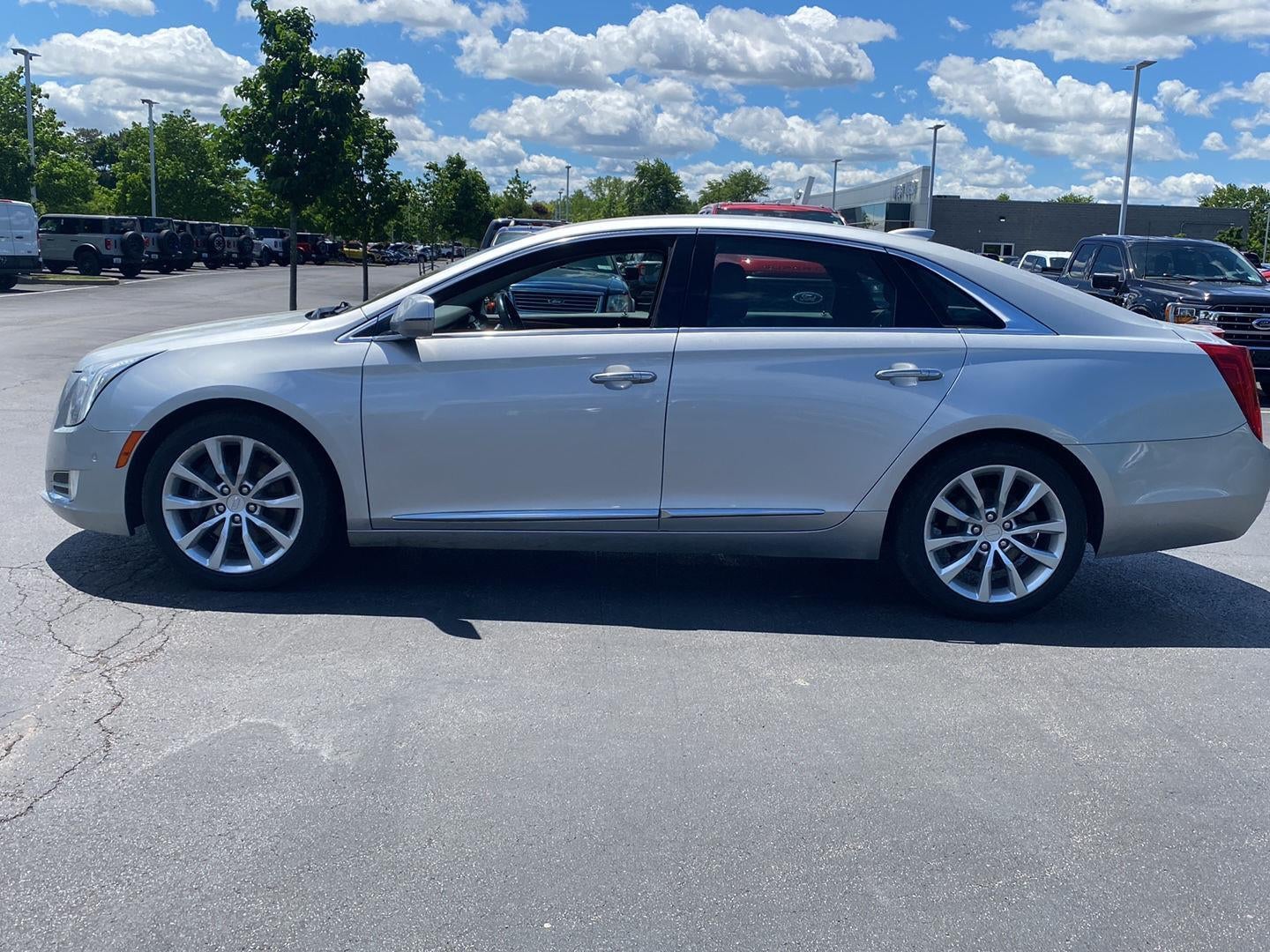 2016 Cadillac XTS Luxury Collection