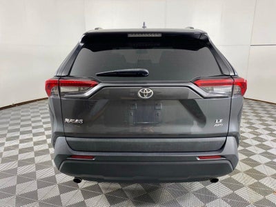 2019 Toyota RAV4 LE