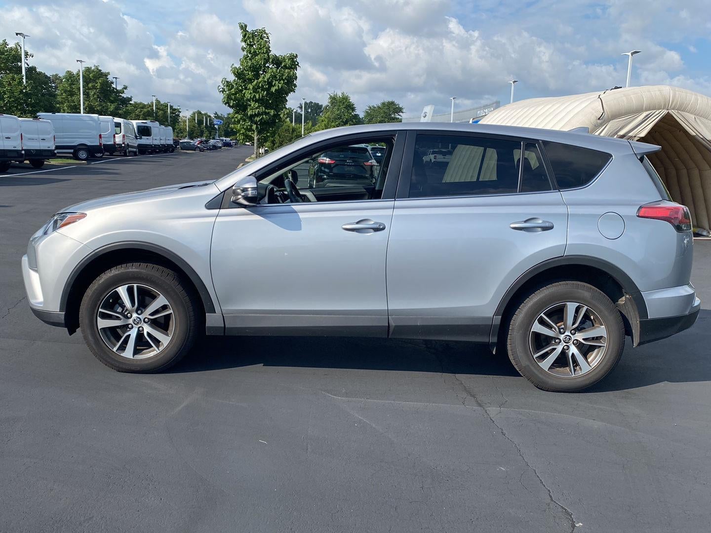 2018 Toyota RAV4 XLE