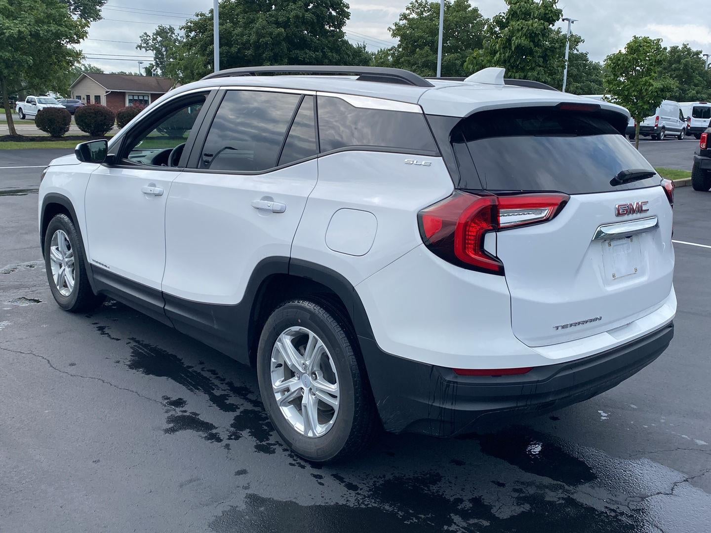 2024 GMC Terrain SLE
