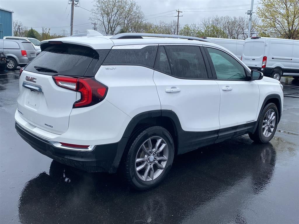 2024 GMC Terrain SLT
