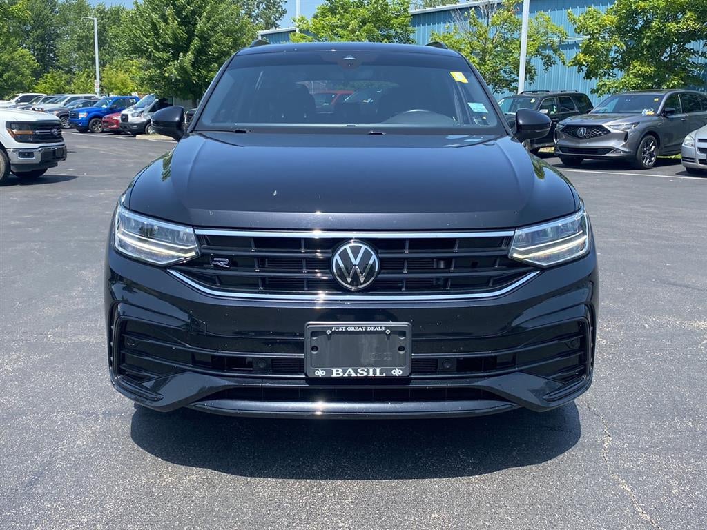 2023 Volkswagen Tiguan SE R-Line Black