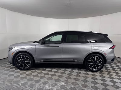 2025 Lincoln Nautilus Reserve