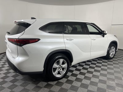 2022 Toyota Highlander LE