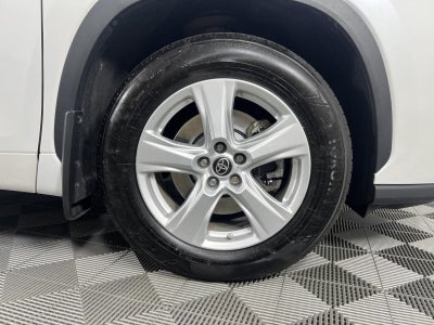 2022 Toyota Highlander LE