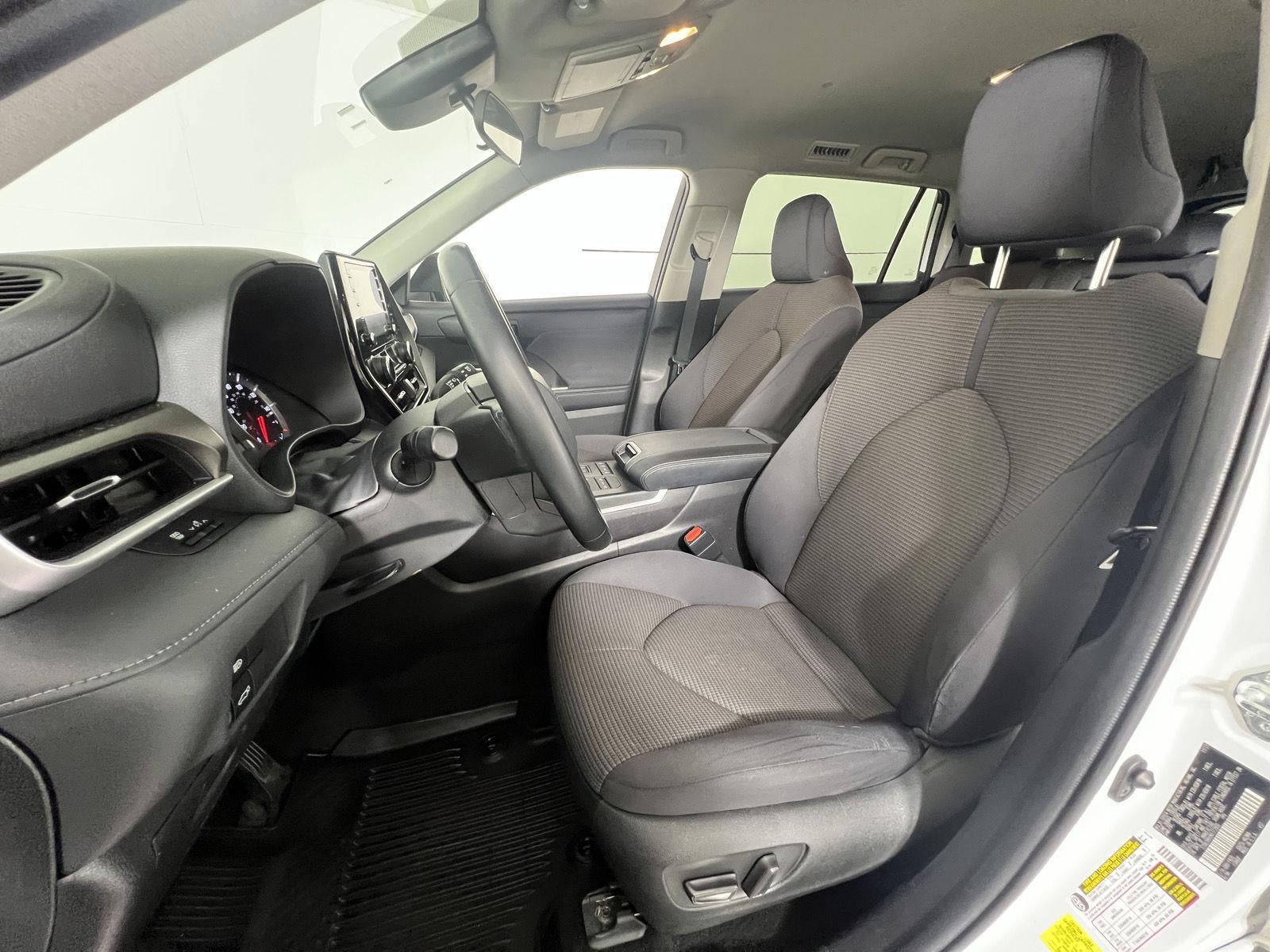2022 Toyota Highlander LE