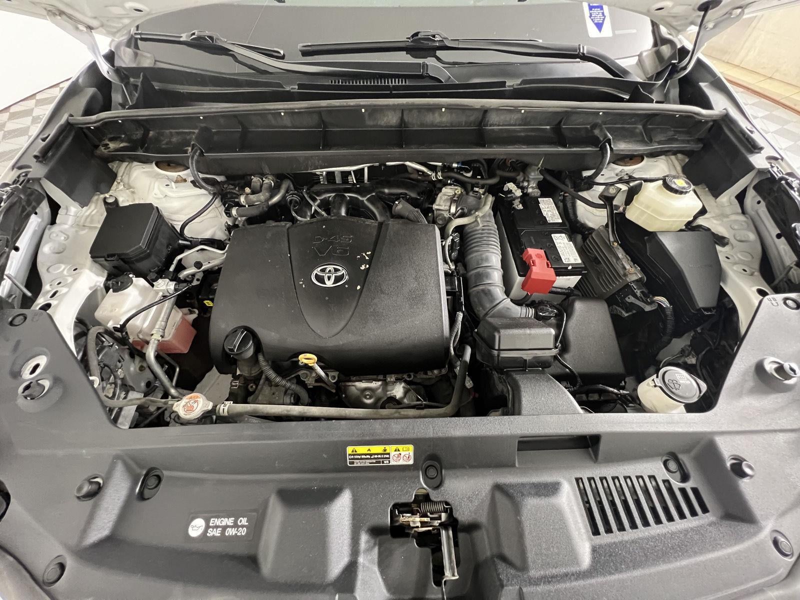 2022 Toyota Highlander LE