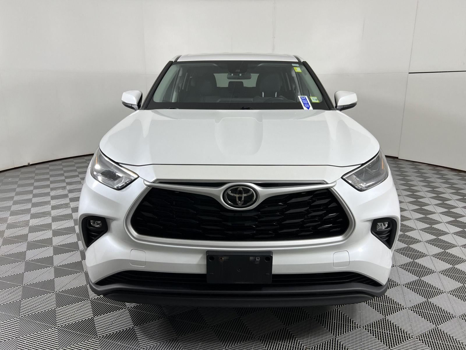 2022 Toyota Highlander LE