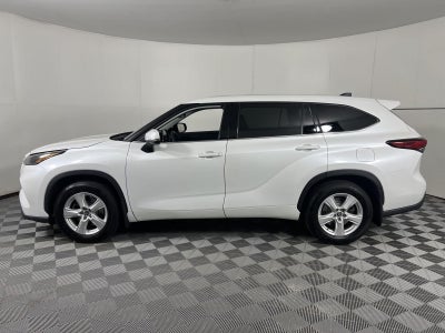 2022 Toyota Highlander LE