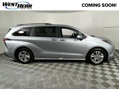 2025 Toyota Sienna XLE