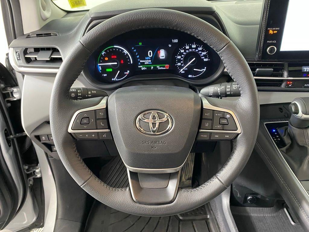 2025 Toyota Sienna XLE