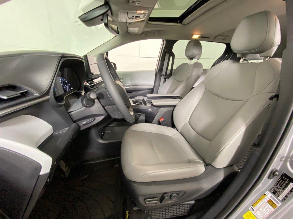2025 Toyota Sienna XLE