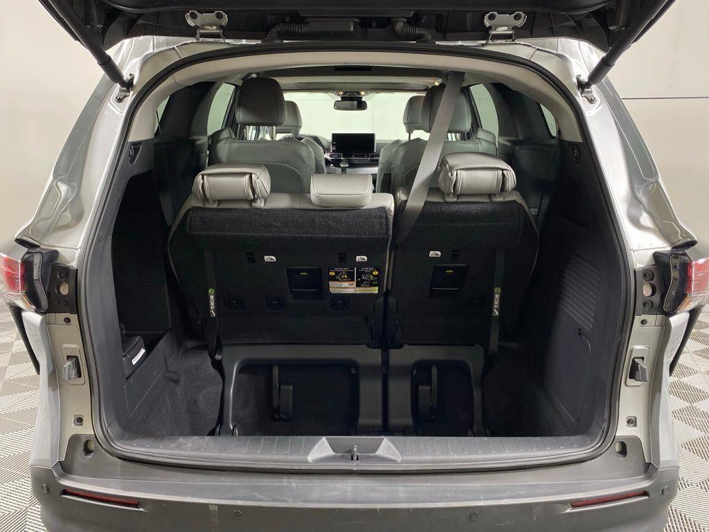 2025 Toyota Sienna XLE