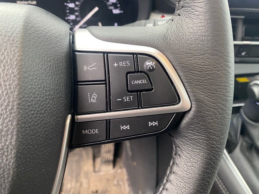 2025 Toyota Sienna XLE 7 Passenger