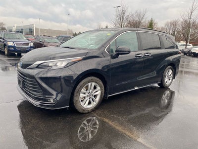 2025 Toyota Sienna XLE 7 Passenger
