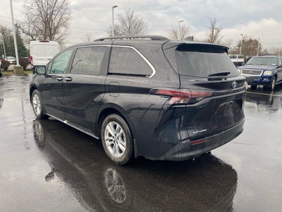 2025 Toyota Sienna XLE 7 Passenger