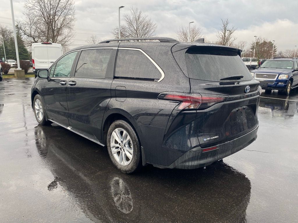 2025 Toyota Sienna XLE 7 Passenger