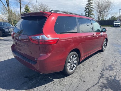 2020 Toyota Sienna LE 7 Passenger