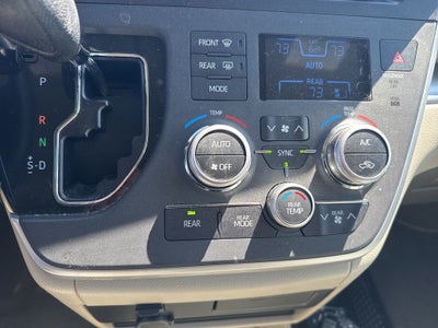 2020 Toyota Sienna LE 7 Passenger