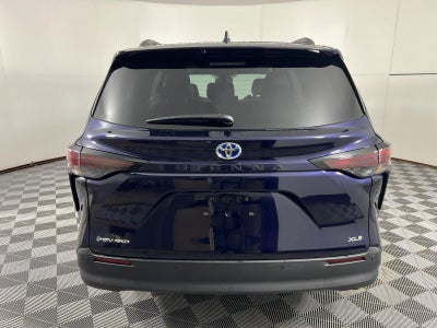 2025 Toyota Sienna XLE 7-Passenger