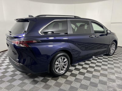 2025 Toyota Sienna XLE 7-Passenger