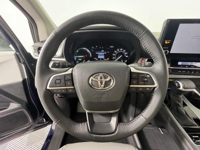 2025 Toyota Sienna XLE 7-Passenger