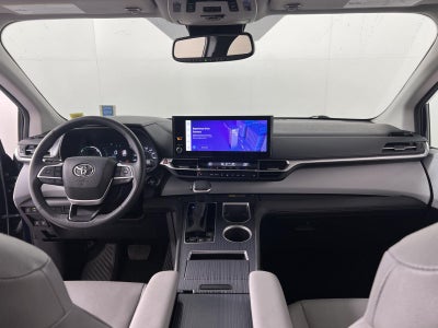 2025 Toyota Sienna XLE 7-Passenger